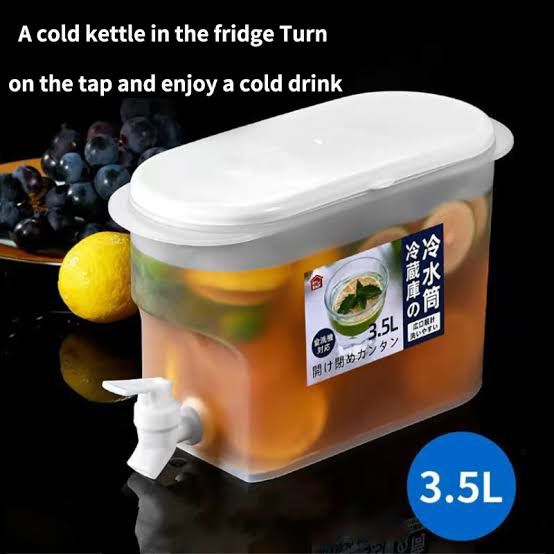 Juice dispenser | Juice storage box with the capacity of 3.5 liter.
